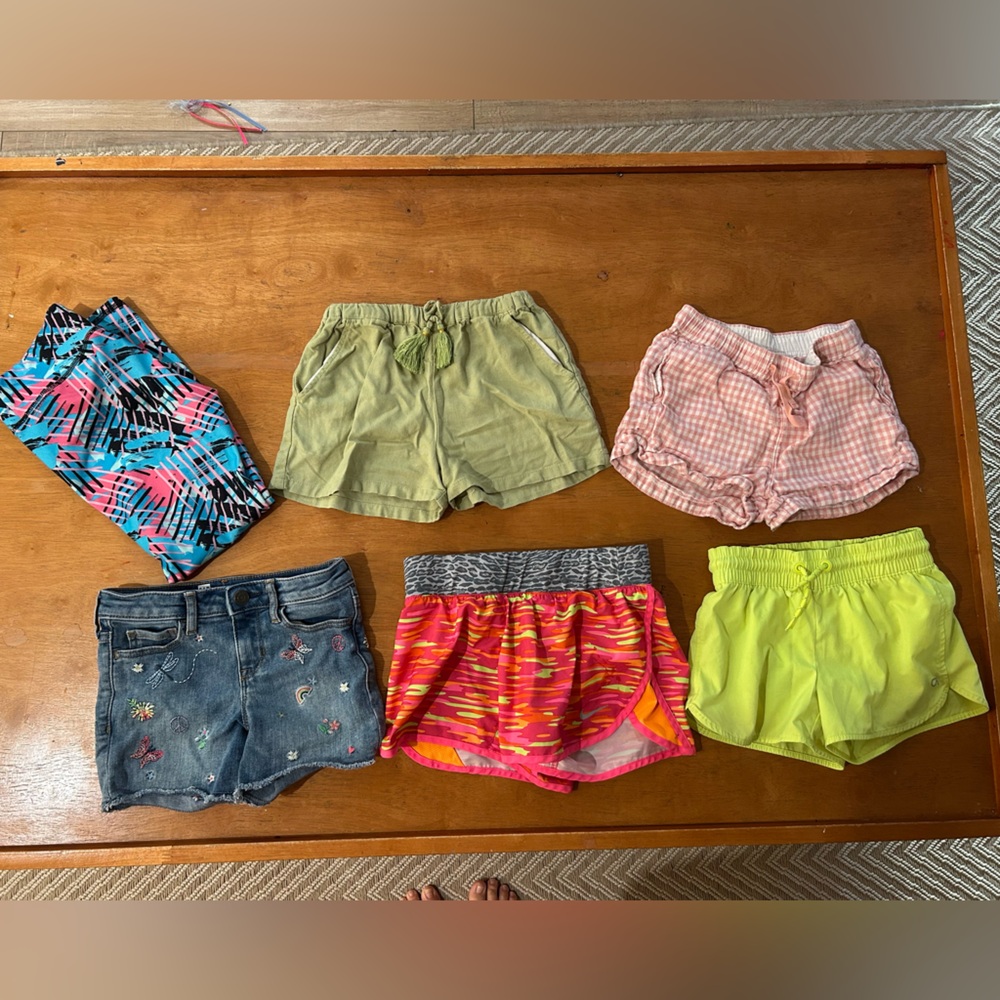 Girls Shorts Bundle size medium (7/8) Nike, GAP, crewcuts